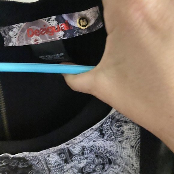 Desigual dress, black, size small with slimming pattern - Picture 4 of 5